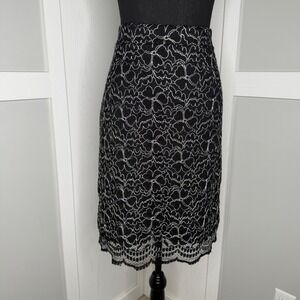 Elle Lace Pencil Skirt Women Sz 8 Blk Silver Metallic Elastic Waist Knee Length